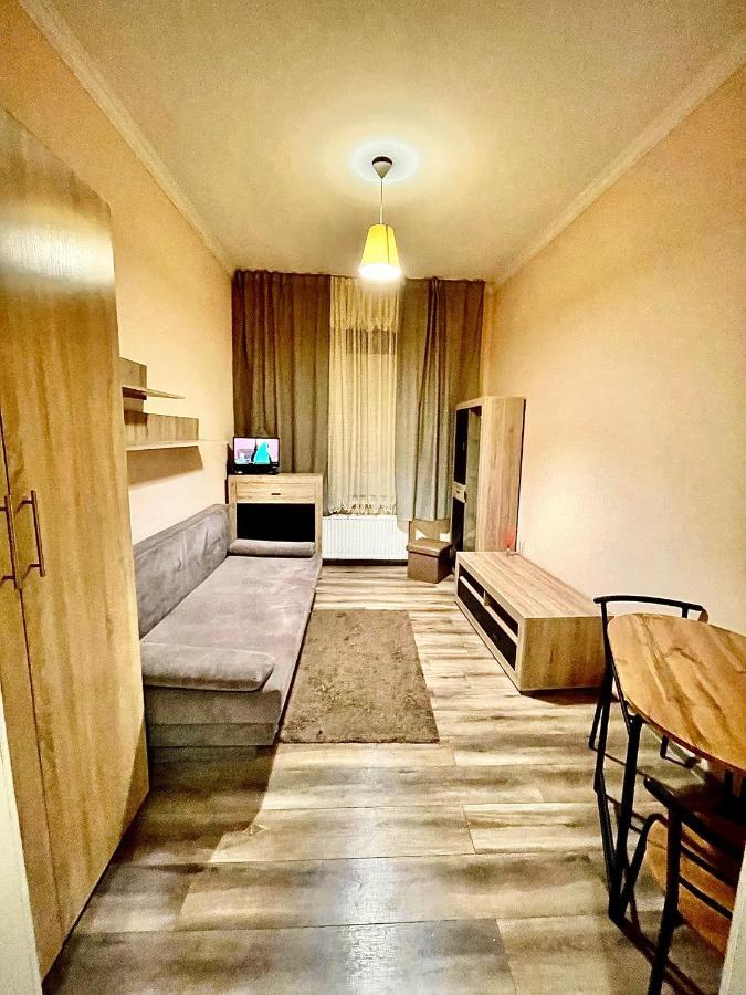 Stare Misto Appartement Lviv Buitenkant foto